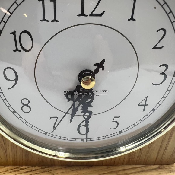Heritage Mint LTD Timepiece Quartz Mantle Mounted Battery Operated Clock Wooden - Picture 5 of 9